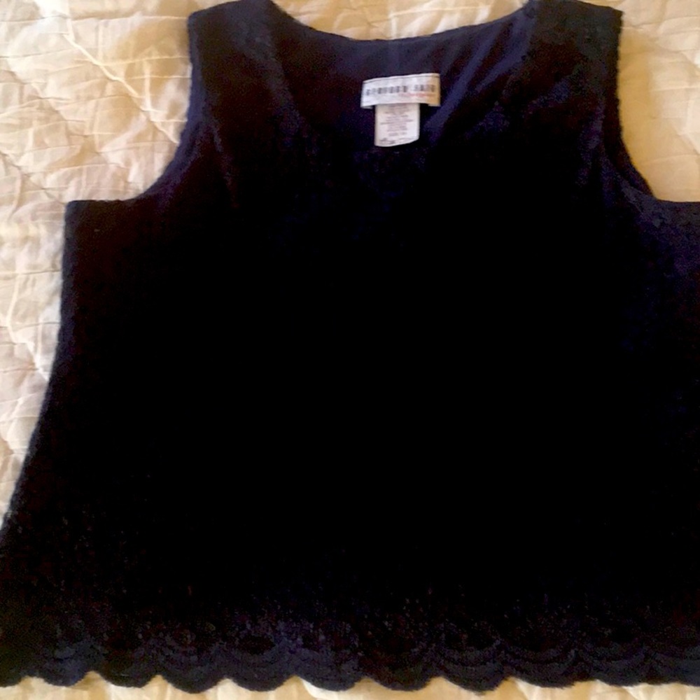 Allover lace short sleeve top